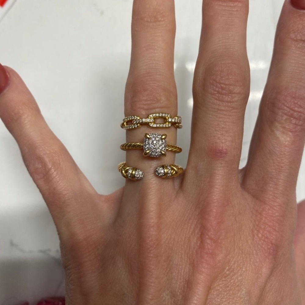 Petite Helena open ring
